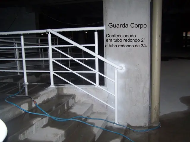 Escada, guarda corpo e corrimão em Osasco, 18
